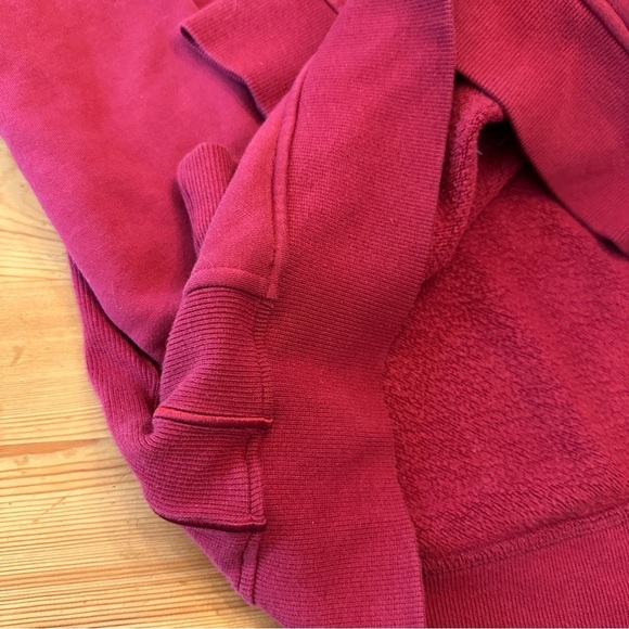 Rich Vung Crewneck Sweatshirt size
L Red - Picture 6 of 10